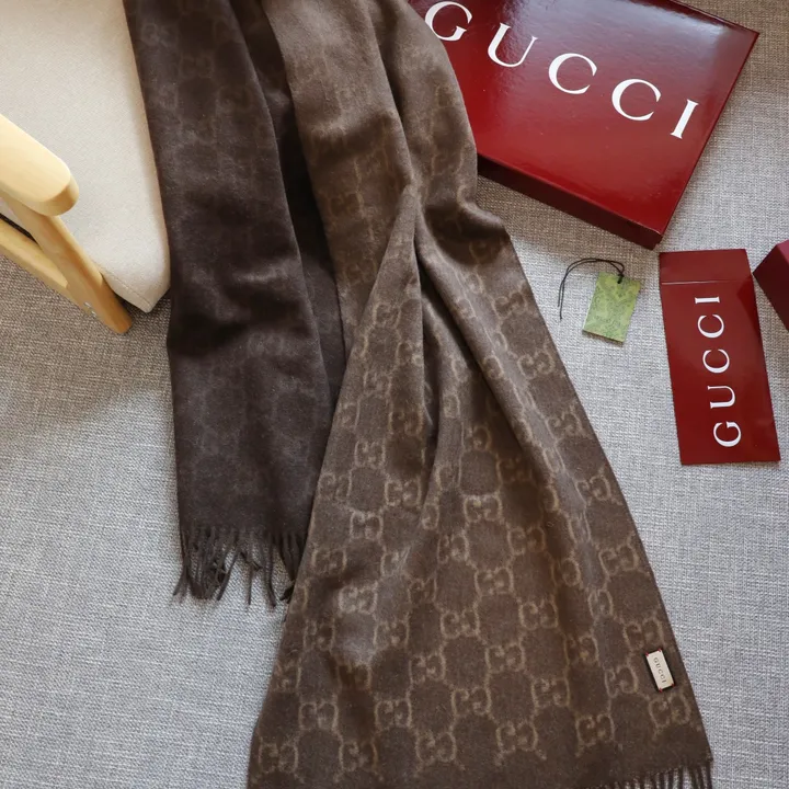 スーパーコピー グッチ マフラー