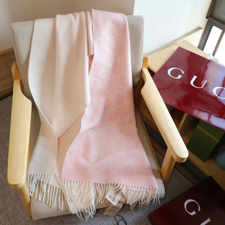 スーパーコピー グッチ マフラー