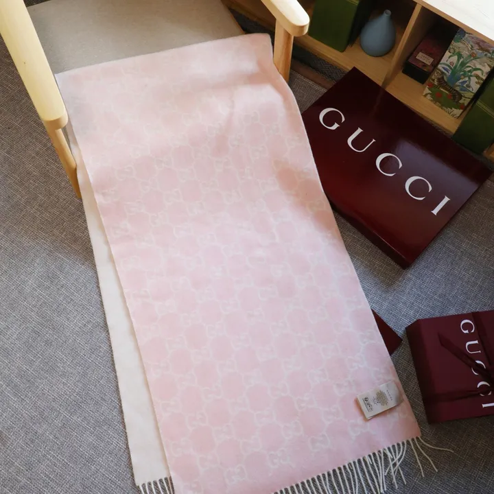 スーパーコピー グッチ マフラー