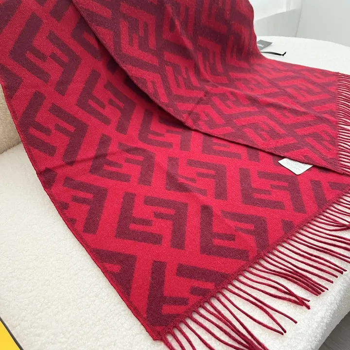 スーパーコピー フェンディ マフラー