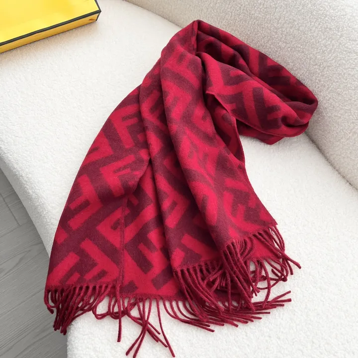 スーパーコピー フェンディ マフラー