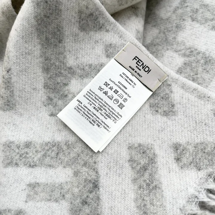 スーパーコピー フェンディ マフラー