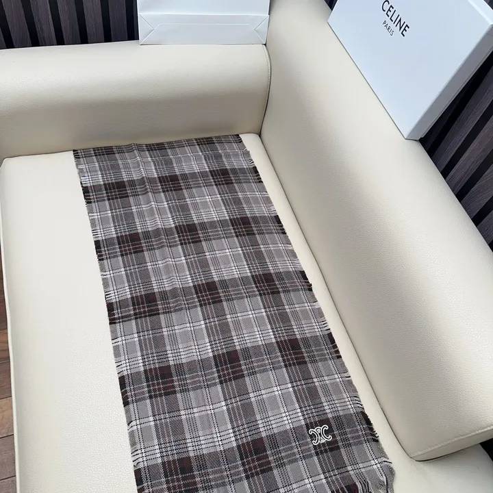 スーパーコピー セリーヌ マフラー