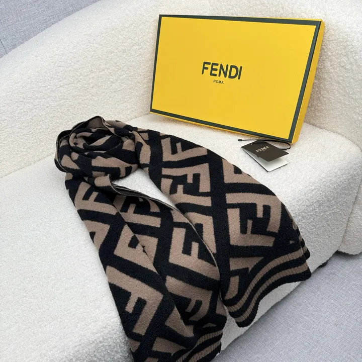 スーパーコピー フェンディ マフラー