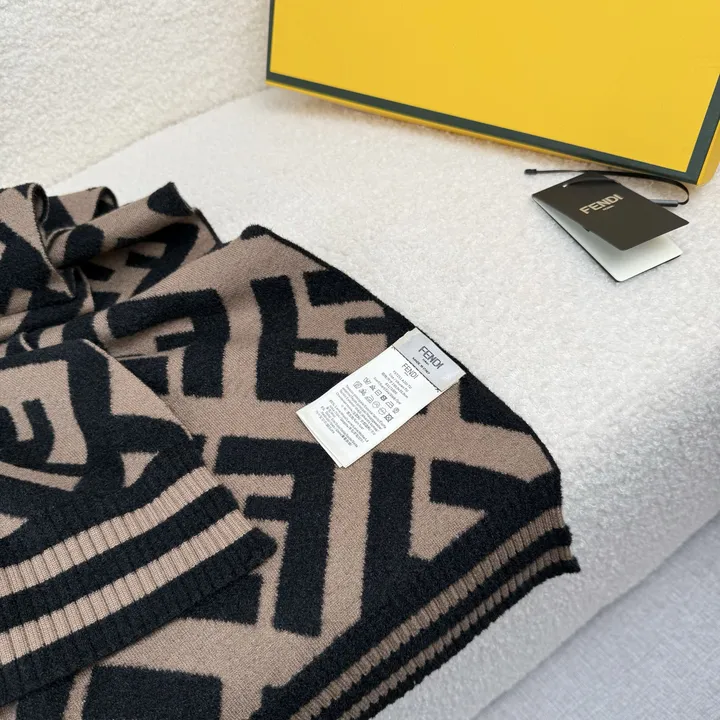 スーパーコピー フェンディ マフラー