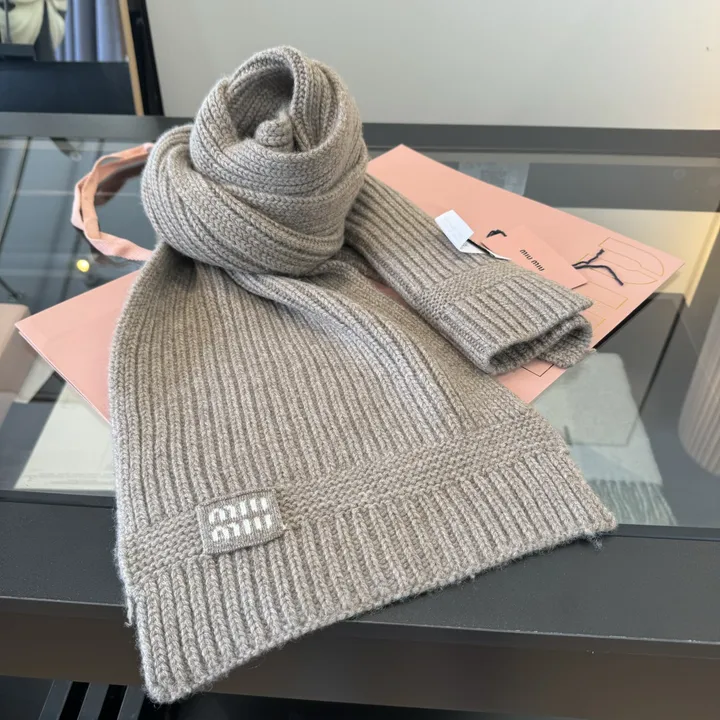 スーパーコピー フェンディ マフラー