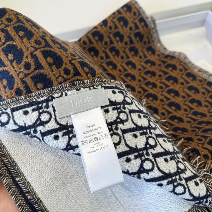 スーパーコピー ディオール マフラー