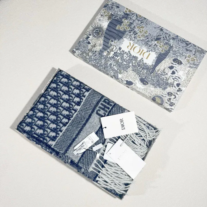 スーパーコピー ディオール マフラー