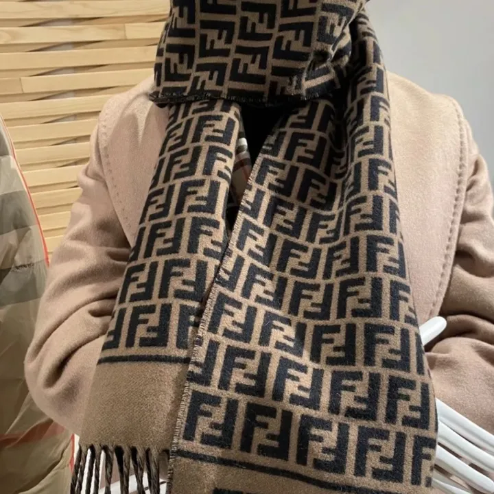 スーパーコピー フェンディ マフラー