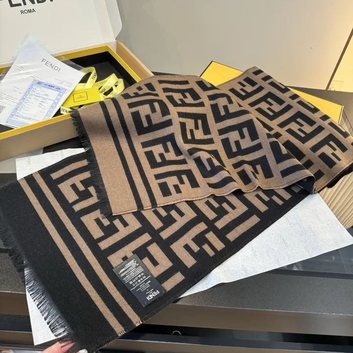 スーパーコピー フェンディ マフラー