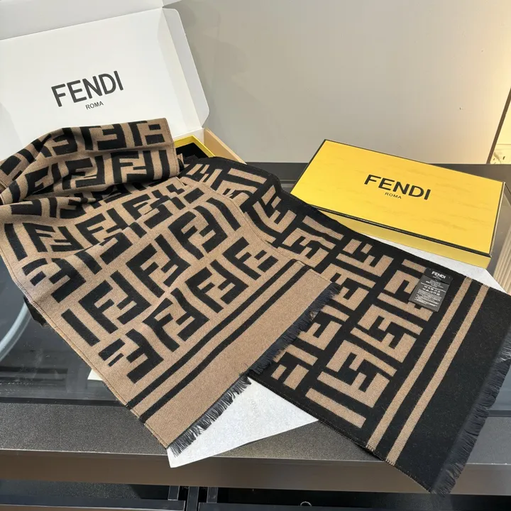 スーパーコピー フェンディ マフラー