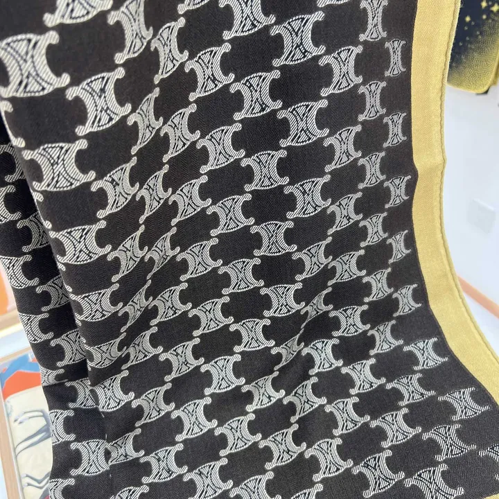 スーパーコピー セリーヌ マフラー