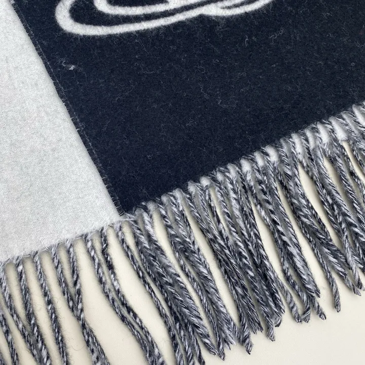 スーパーコピー ミュウミュウ マフラー