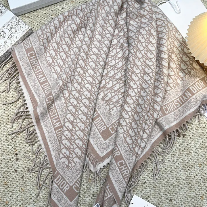 スーパーコピー ディオール マフラー