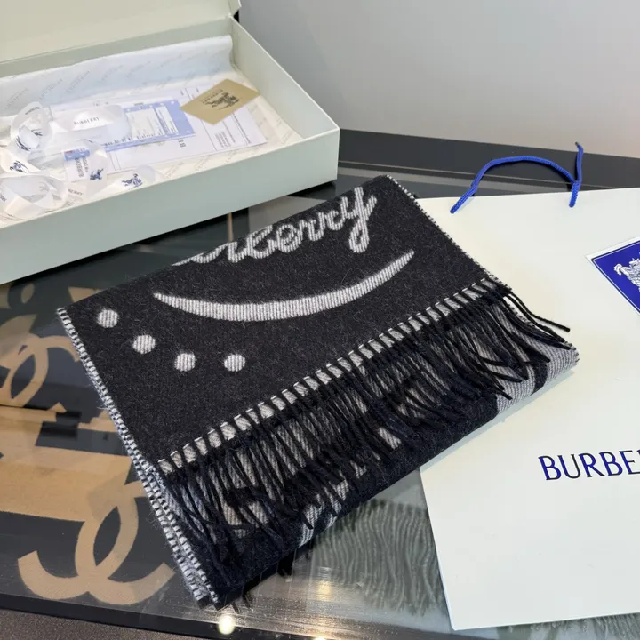 スーパーコピー バーバリー ス マフラー