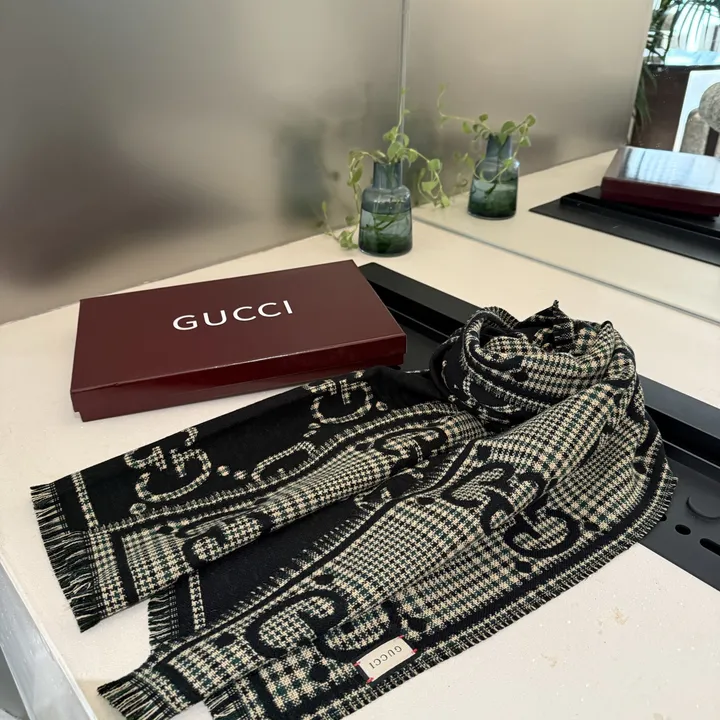 スーパーコピー グッチ マフラー