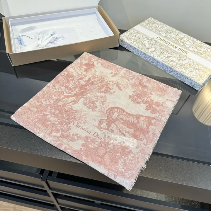 スーパーコピー ディオール マフラー