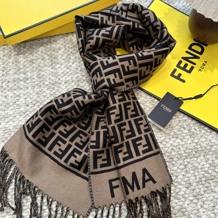 スーパーコピー フェンディ マフラー