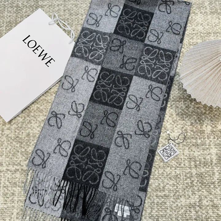 スーパーコピー ロエベ マフラー