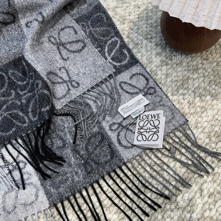 スーパーコピー ロエベ マフラー