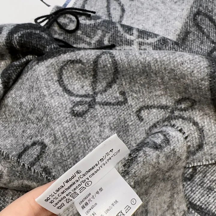 スーパーコピー ロエベ マフラー