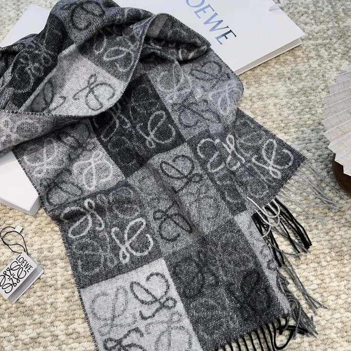 スーパーコピー ロエベ マフラー