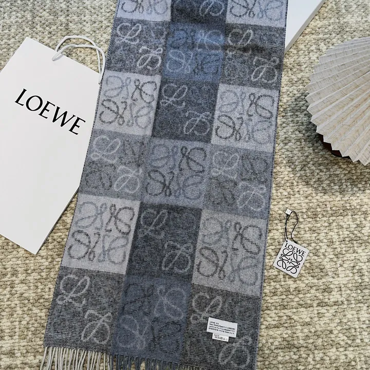 スーパーコピー ロエベ マフラー