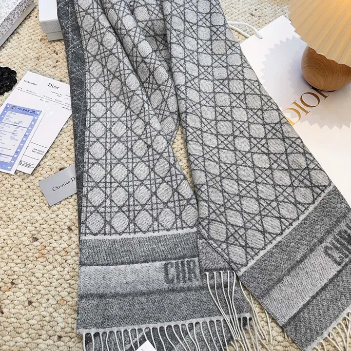 スーパーコピー ディオール マフラー