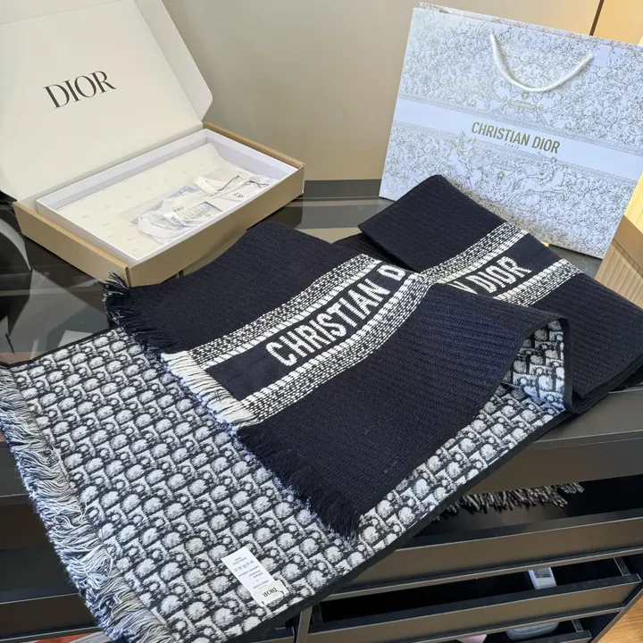 スーパーコピー ディオール マフラー