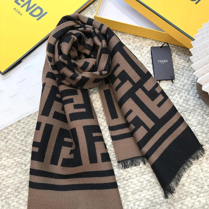 スーパーコピー フェンディ マフラー