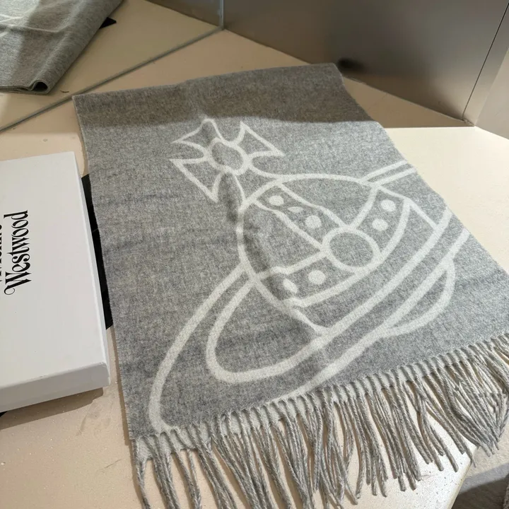 スーパーコピー ヴィヴィアン・ウエストウッド マフラー