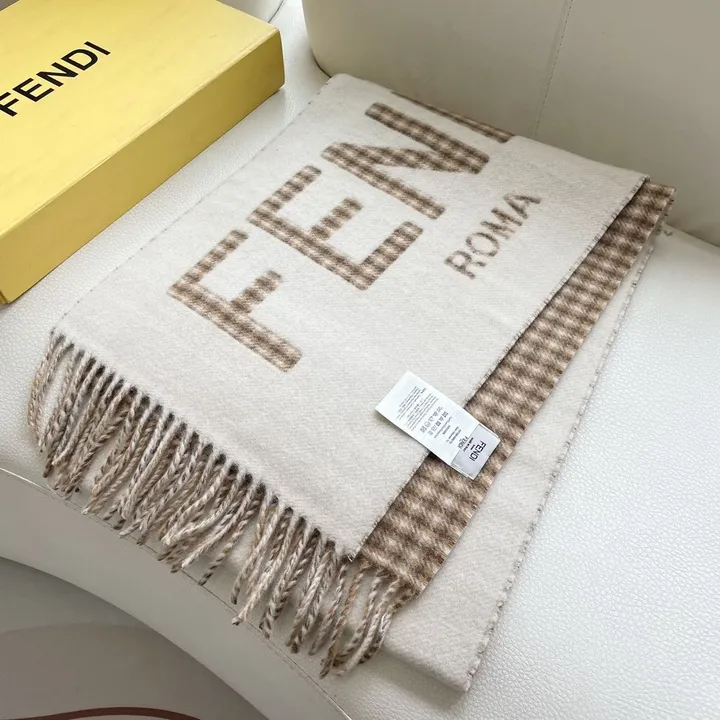 スーパーコピー フェンディ マフラー