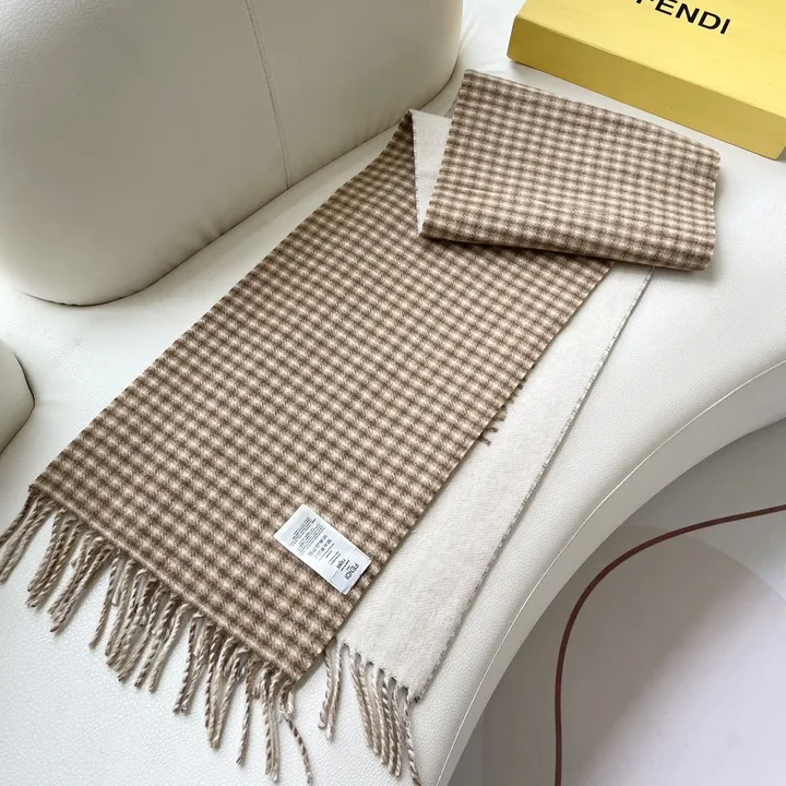 スーパーコピー フェンディ マフラー