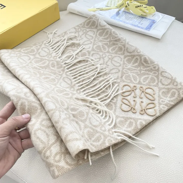 スーパーコピー ロエベ マフラー