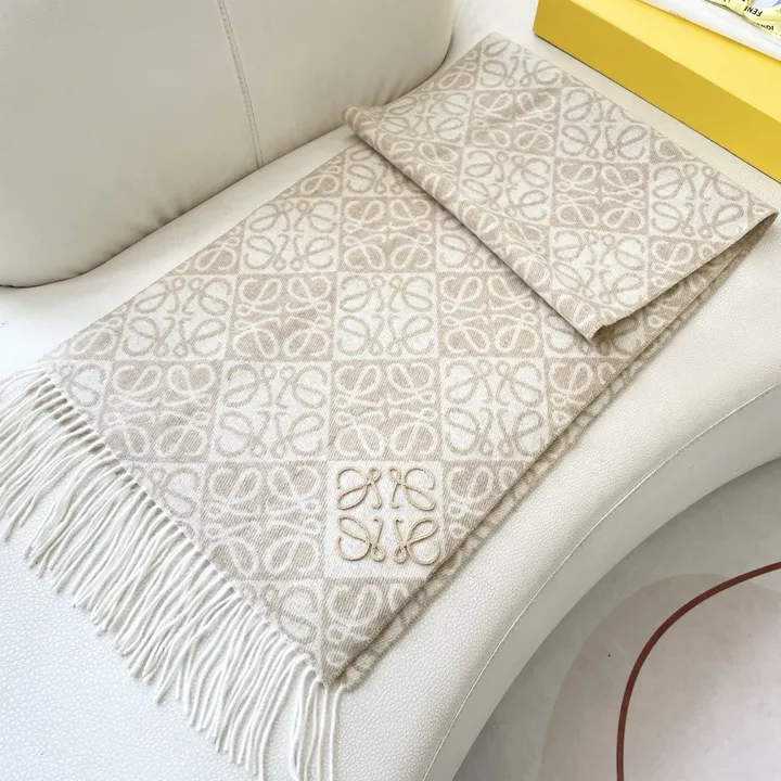 スーパーコピー ロエベ マフラー