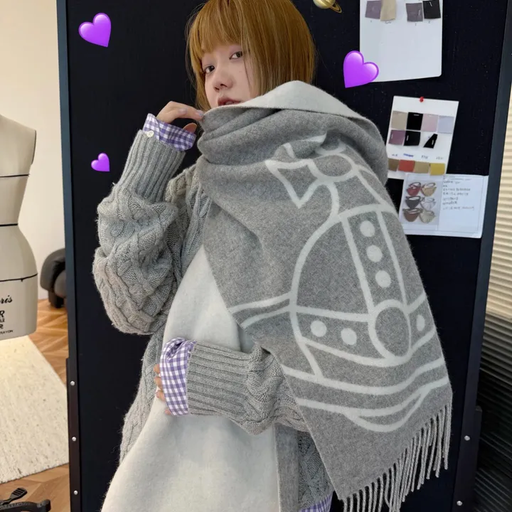 スーパーコピー ヴィヴィアン・ウエストウッド マフラー