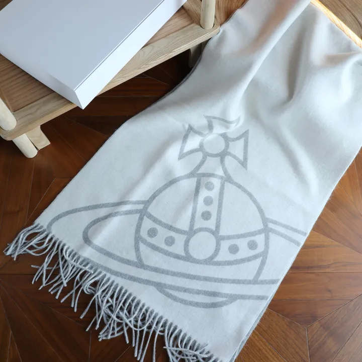 スーパーコピー ヴィヴィアン・ウエストウッド マフラー