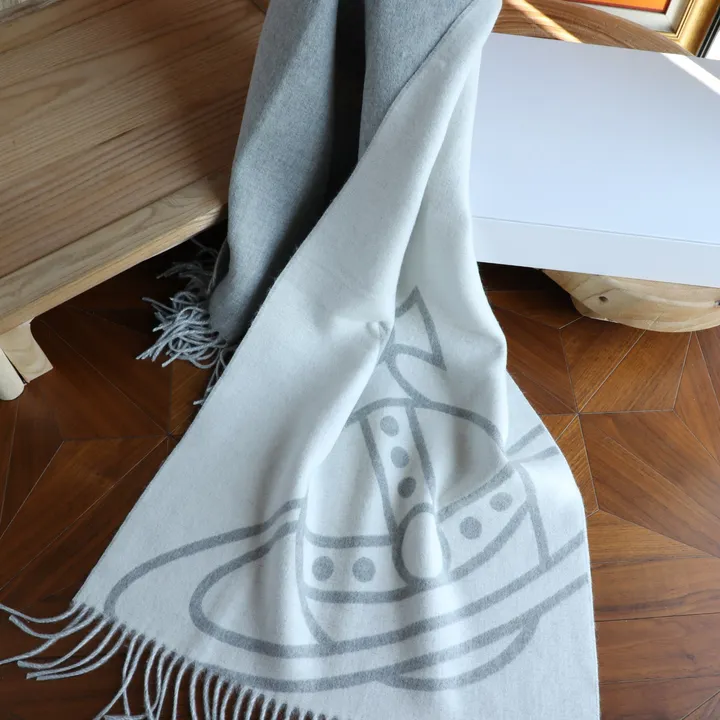 スーパーコピー ヴィヴィアン・ウエストウッド マフラー