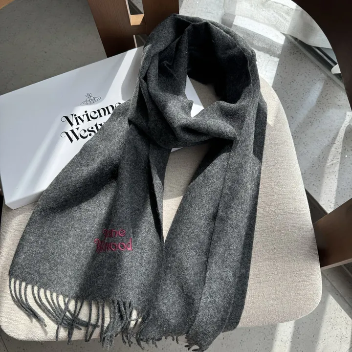 スーパーコピー ヴィヴィアン・ウエストウッド マフラー