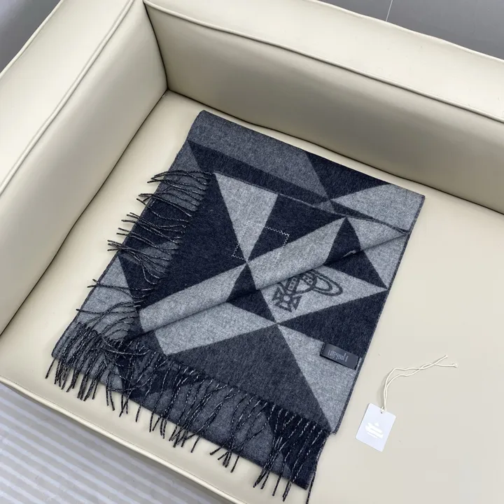 スーパーコピー ヴィヴィアン・ウエストウッド マフラー