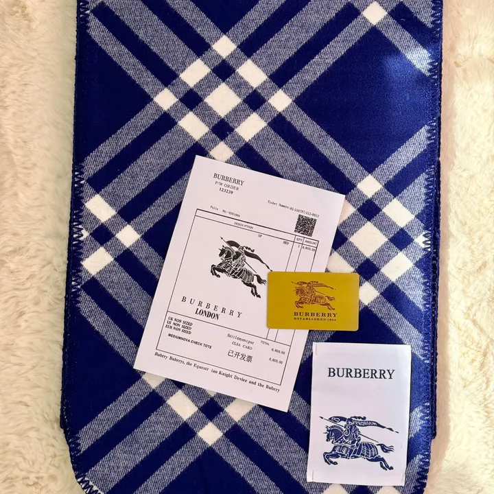 スーパーコピー バーバリー ス マフラー