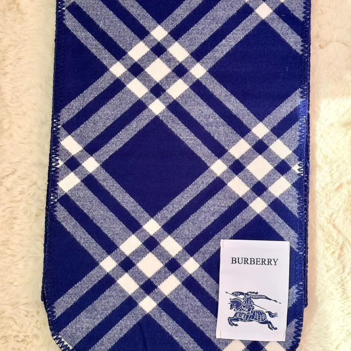 スーパーコピー バーバリー ス マフラー