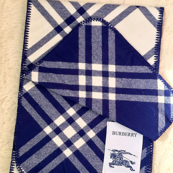 スーパーコピー バーバリー ス マフラー