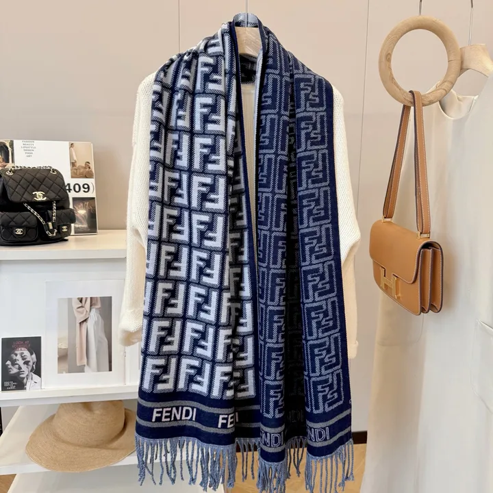 スーパーコピー フェンディ マフラー