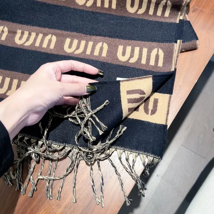 スーパーコピー フェンディ マフラー