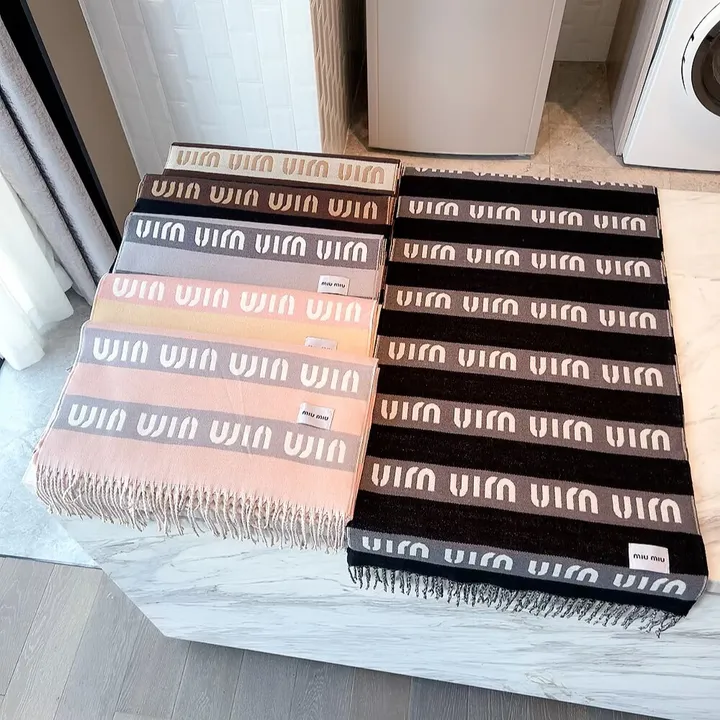 スーパーコピー フェンディ マフラー