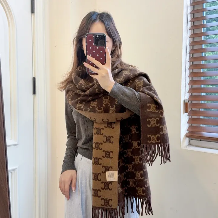 スーパーコピー セリーヌ マフラー