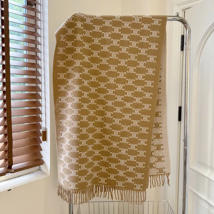 スーパーコピー セリーヌ マフラー