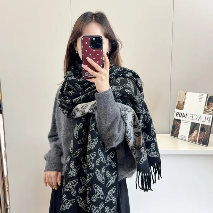 スーパーコピー ヴィヴィアン・ウエストウッド マフラー