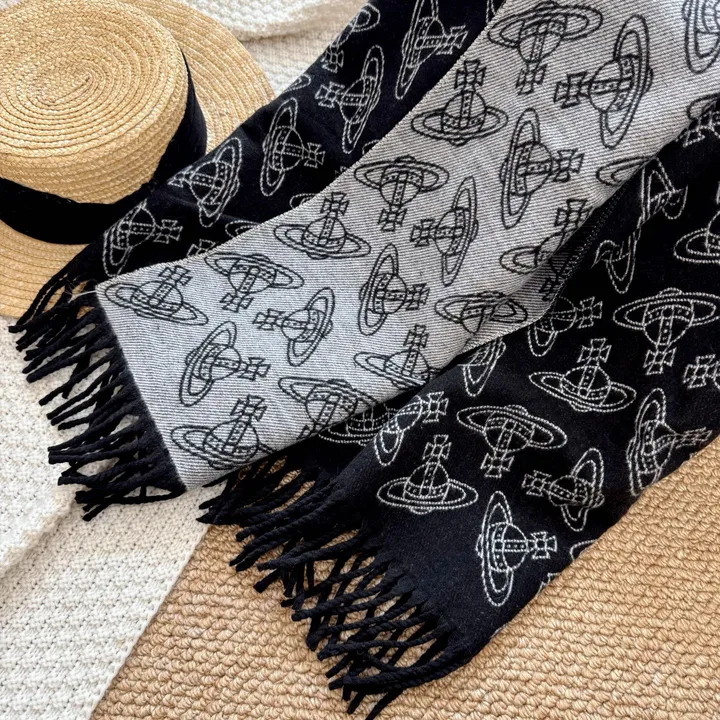 スーパーコピー ヴィヴィアン・ウエストウッド マフラー